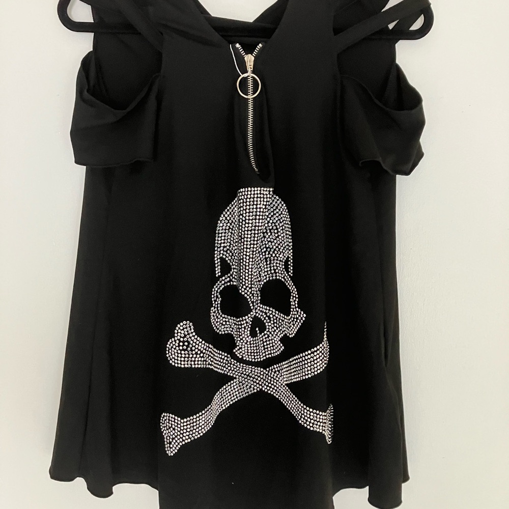 NWT ladies rhinestone shoulder strapped shirt